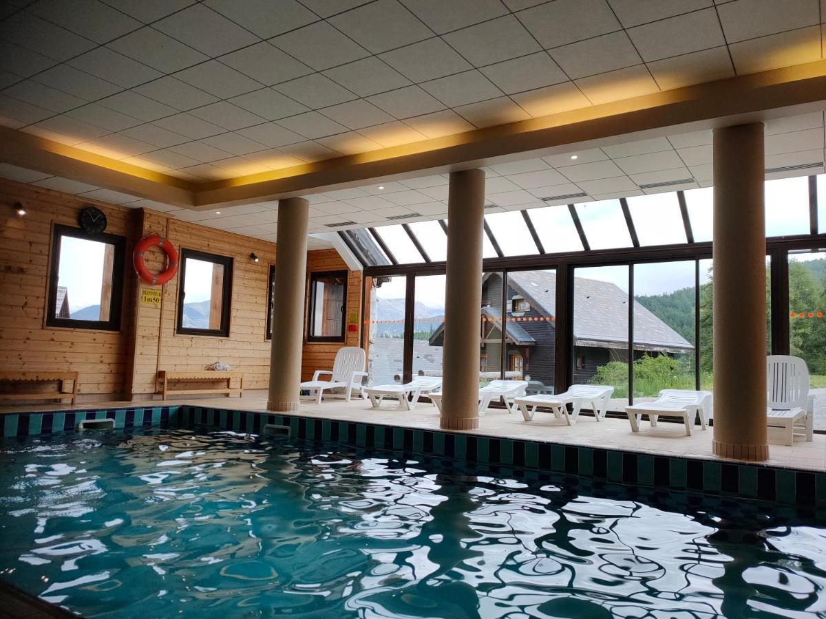Risoul Appartement 2 Chambres Piscine Balcons De Sirius Exterior foto